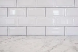 kitchen with a tile backsplash