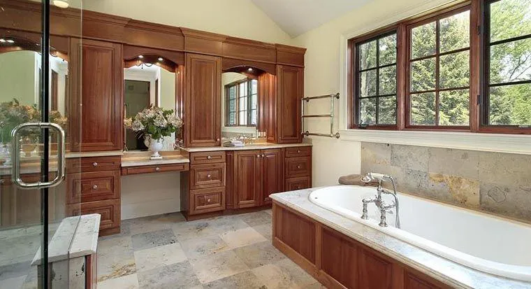 beautiful-large-bathroom-with-stone-countertops