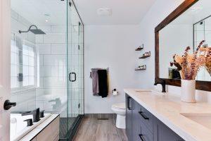 bathroom with huge mirror